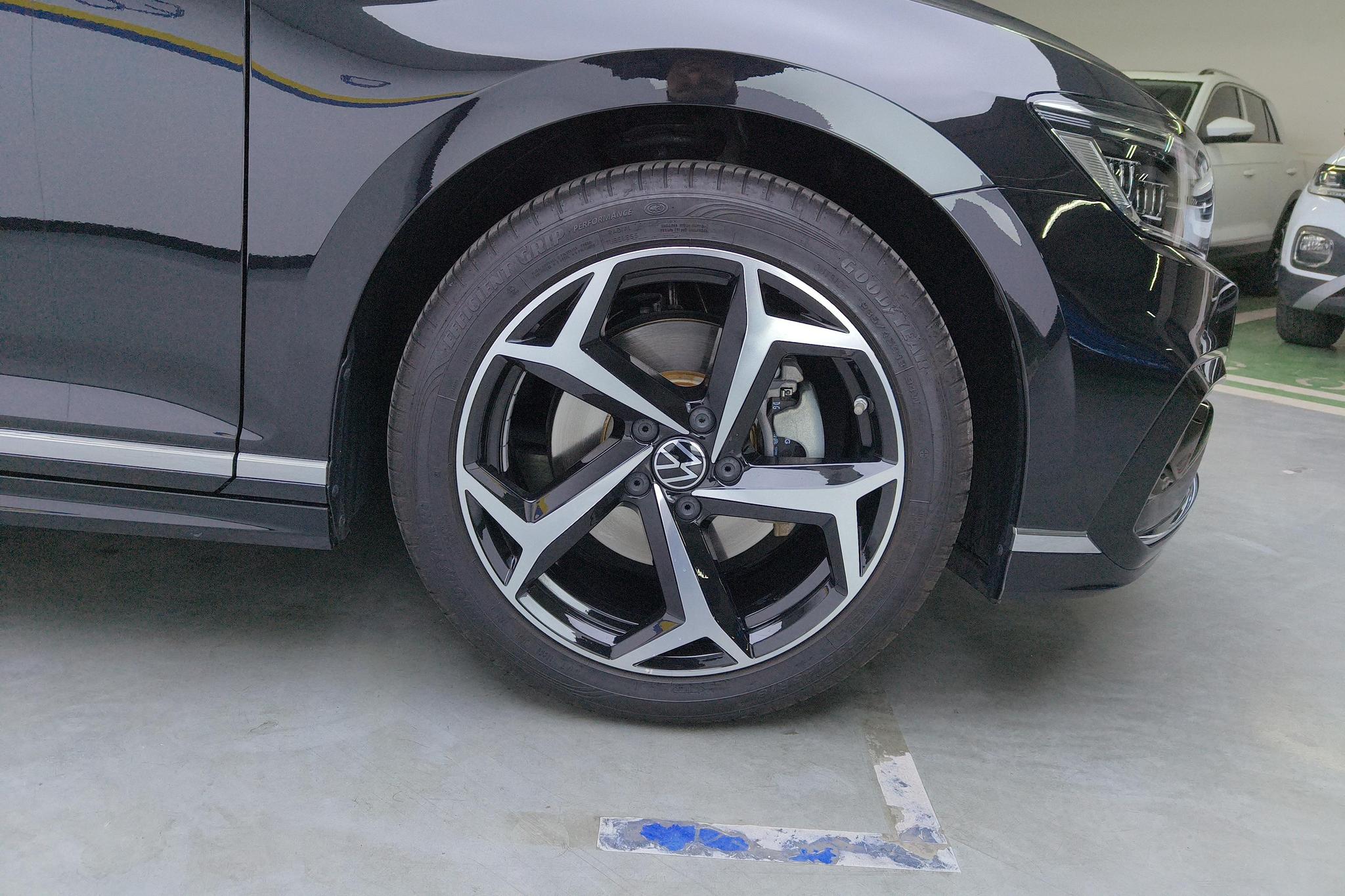 Volkswagen Magotan 2025 330TSI DSG Luxury
