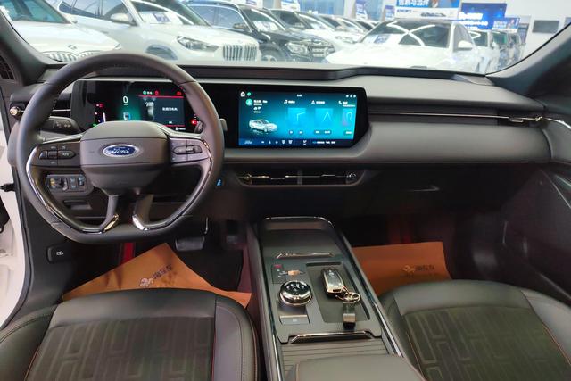 Ford Mondeo 2025 Eco Boost 180 — фото 11