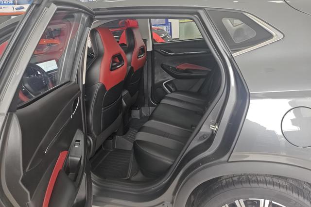 Changan Auchan X5 2021 1.5 T DCTPremium — фото 15