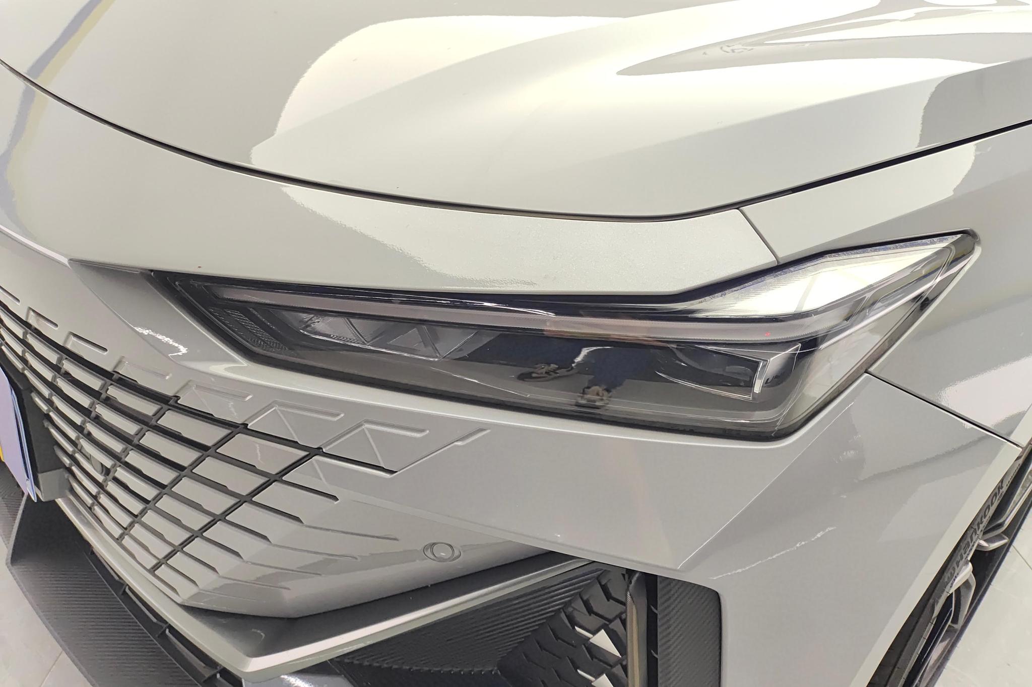 Changan UNI-V 2022 1.5T Luxury