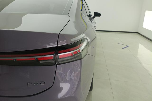 Volkswagen Passat 2025 Pro 380 TSI — фото 6