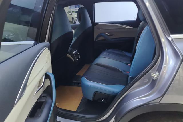 BYD Song Pro 2022 Темно-серый из Китая, фото 6