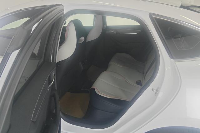 BYD Destroyer 05 2023 Белый из Китая, фото 5