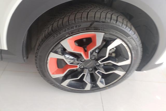 Lynk 06 2022 Белый из Китая, фото 4