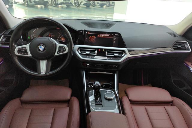 BMW 3 Series 2021 — фото 12