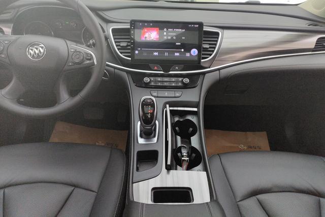 Buick Lacrosse id 3768852 из Китая 17