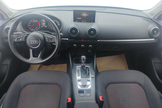 Audi A3 2019 Limousine 35 TFSI VI — фото 11