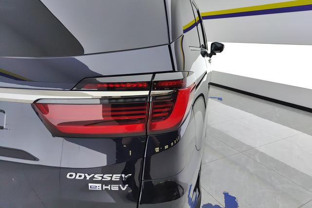 Honda Odyssey 2023 Синий из Китая, фото 6