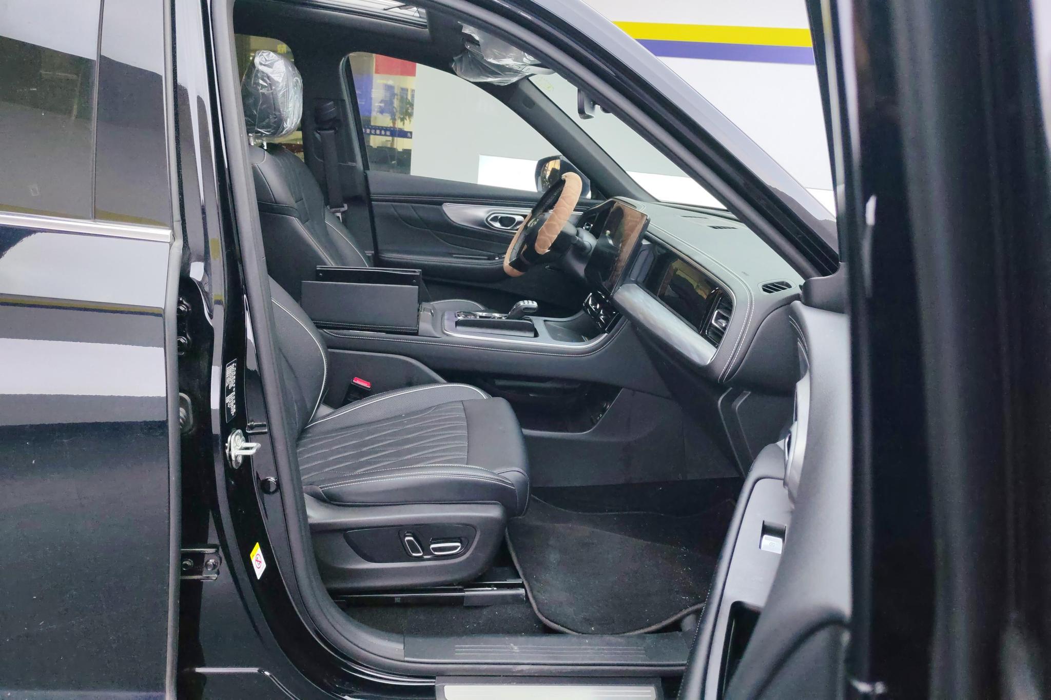 GAC GS8 2025 2.0TGDI 5 мест Luxury