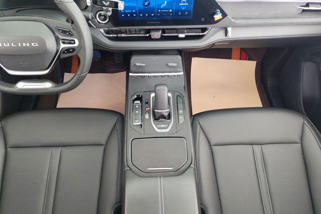 Wuling Automobile Capgemini Victory 2021 Темно-серый из Китая, фото 5