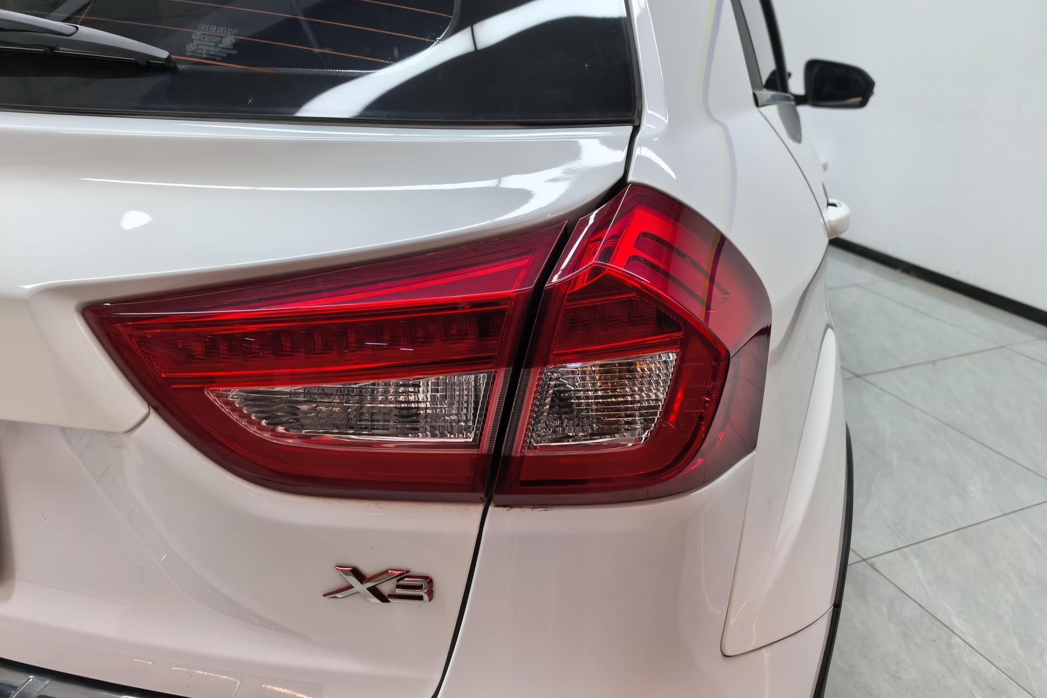 Geely Vision X3 X3 2017 1.5L MT Luxury