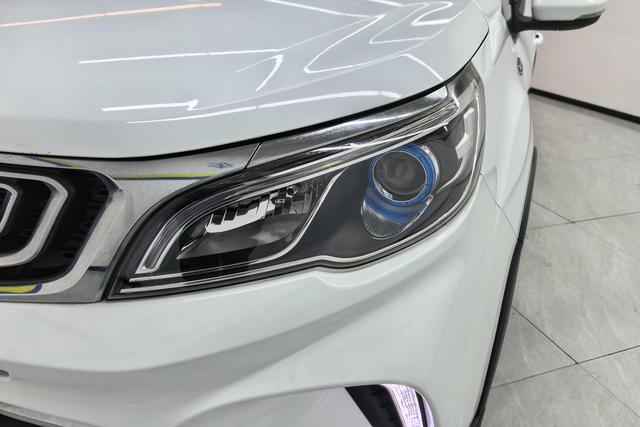 Geely X3 2017 1.5 L MTPremium — фото 4