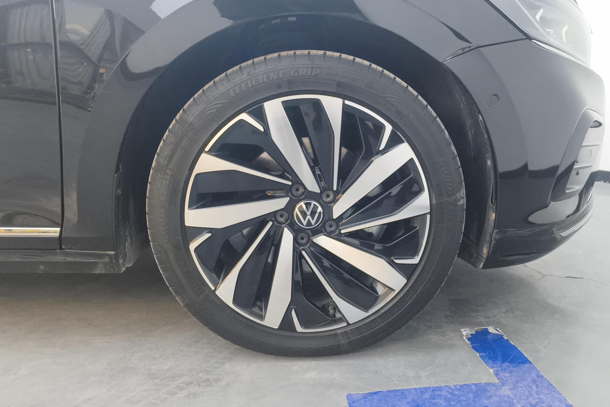 Volkswagen Passat 2022 330TSI Luxury