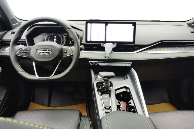 Geely Automobile Xingrui id 3810171 из Китая 16