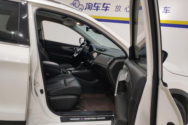 Nissan Qashqai 2022 2.0 L XV Prem. — фото 15