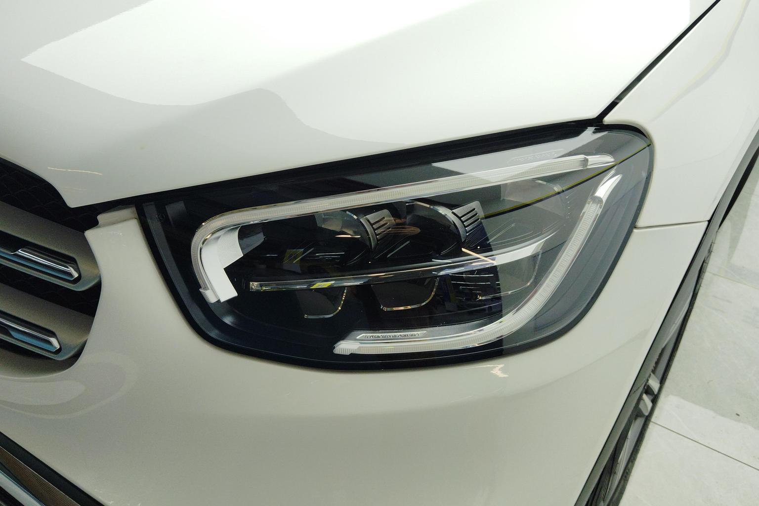 Mercedes-Benz GLC: фотография 2 из 17