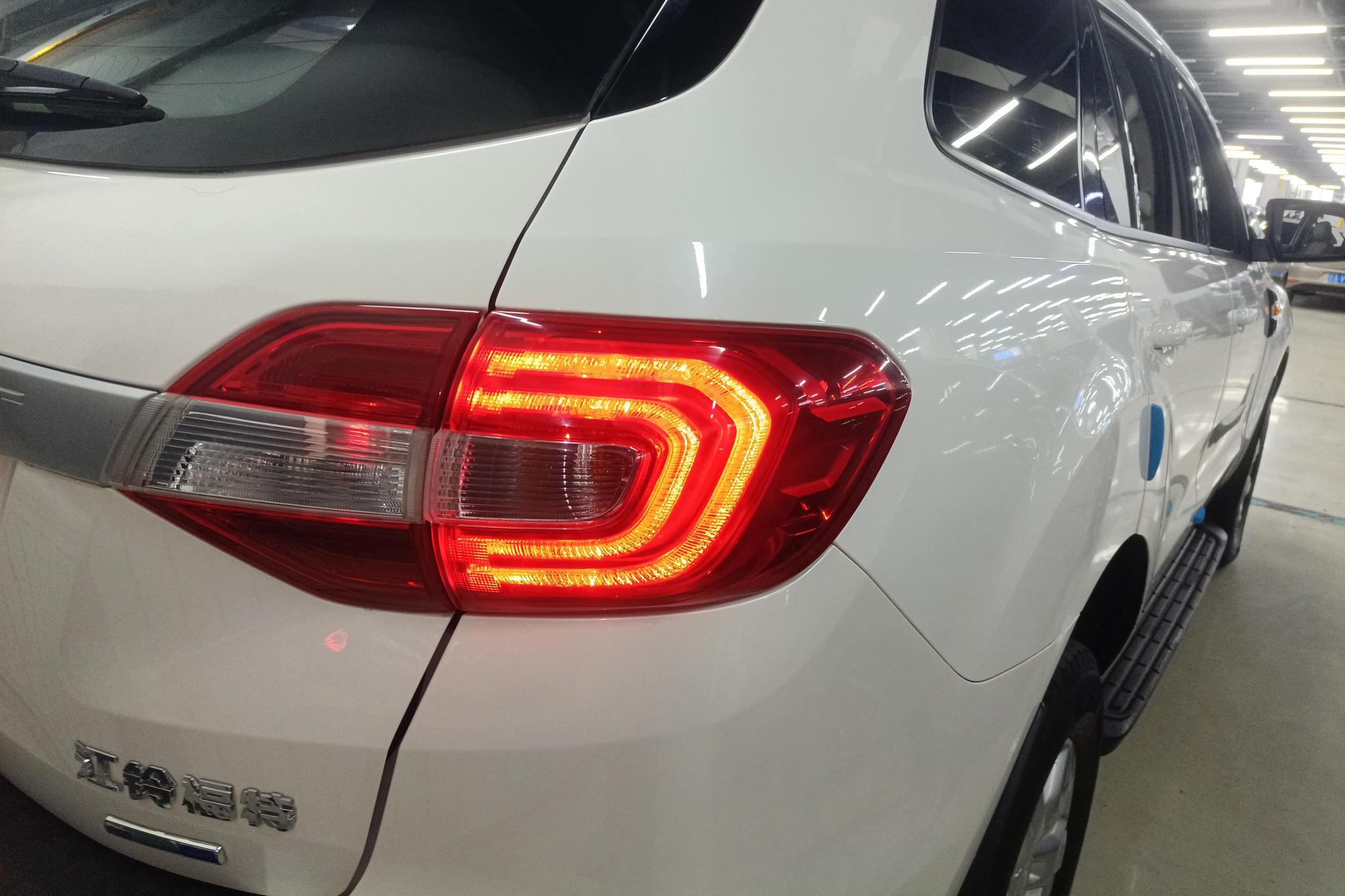 Ford Everest 2019 2.0T AT 5 мест