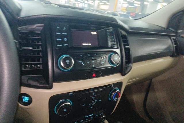 Ford Everest 2019 2.0 T AT 4 WD 5 — фото 10