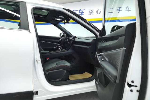 Geely Automobile Boyue id 3785588 из Китая 9