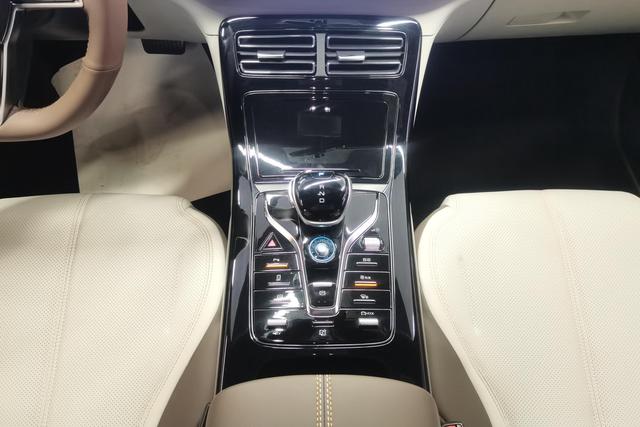 BYD Qin PLUS DM id 3769383 из Китая 16