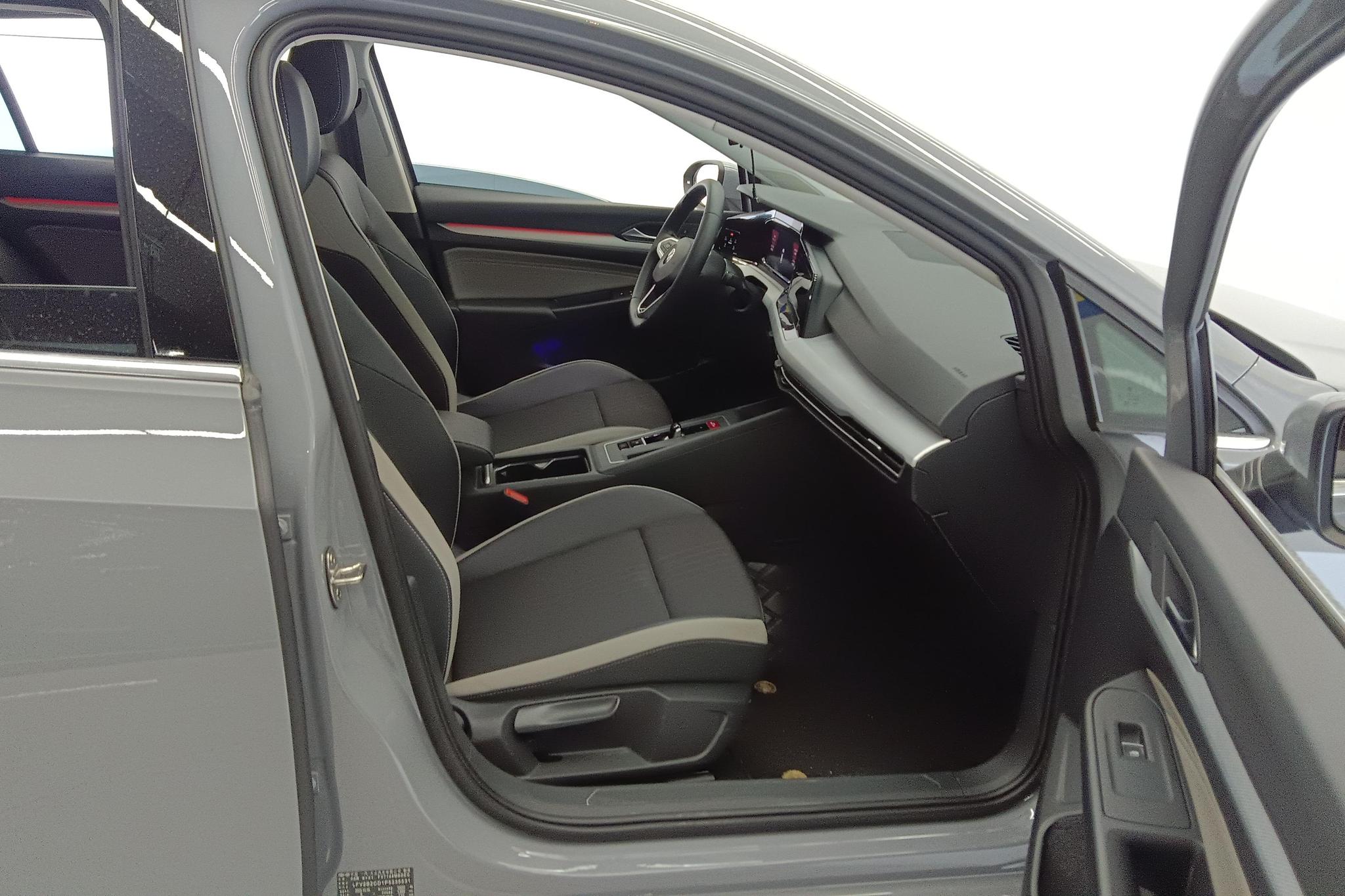Volkswagen Golf 2023 280TSI DSG Pro