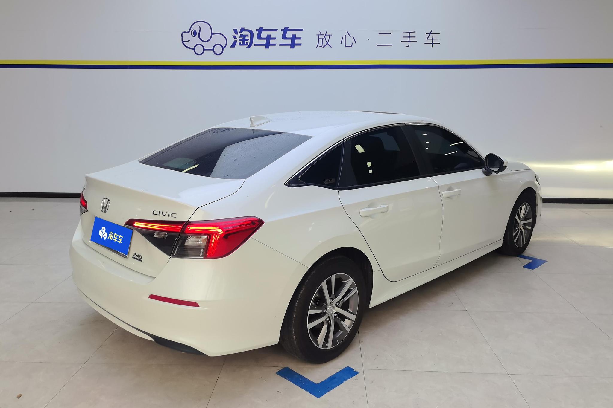Honda Civic 2023 240TURBO CVT