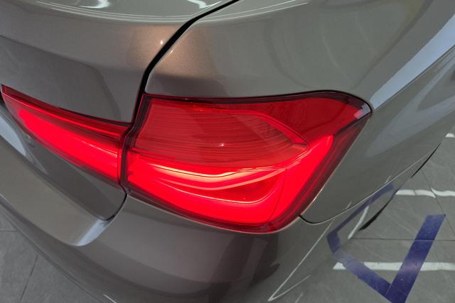 BMW 3 series id 3810336 из Китая 9