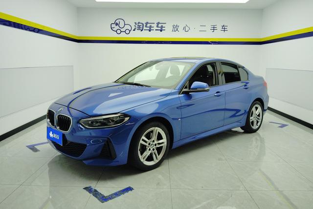BMW 1 Series 2019 — фото 1