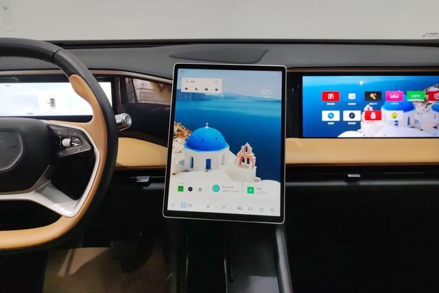 Geely Galaxy Galaxy L7 2023 Темно-серый из Китая, фото 2