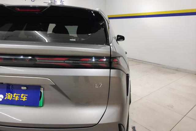 Geely Galaxy Galaxy L7 id 3823659 из Китая 10