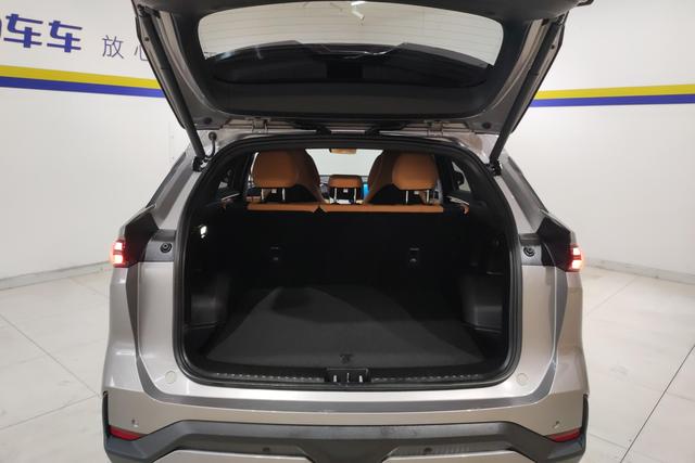 Geely Galaxy Galaxy L7 id 3823659 из Китая 15