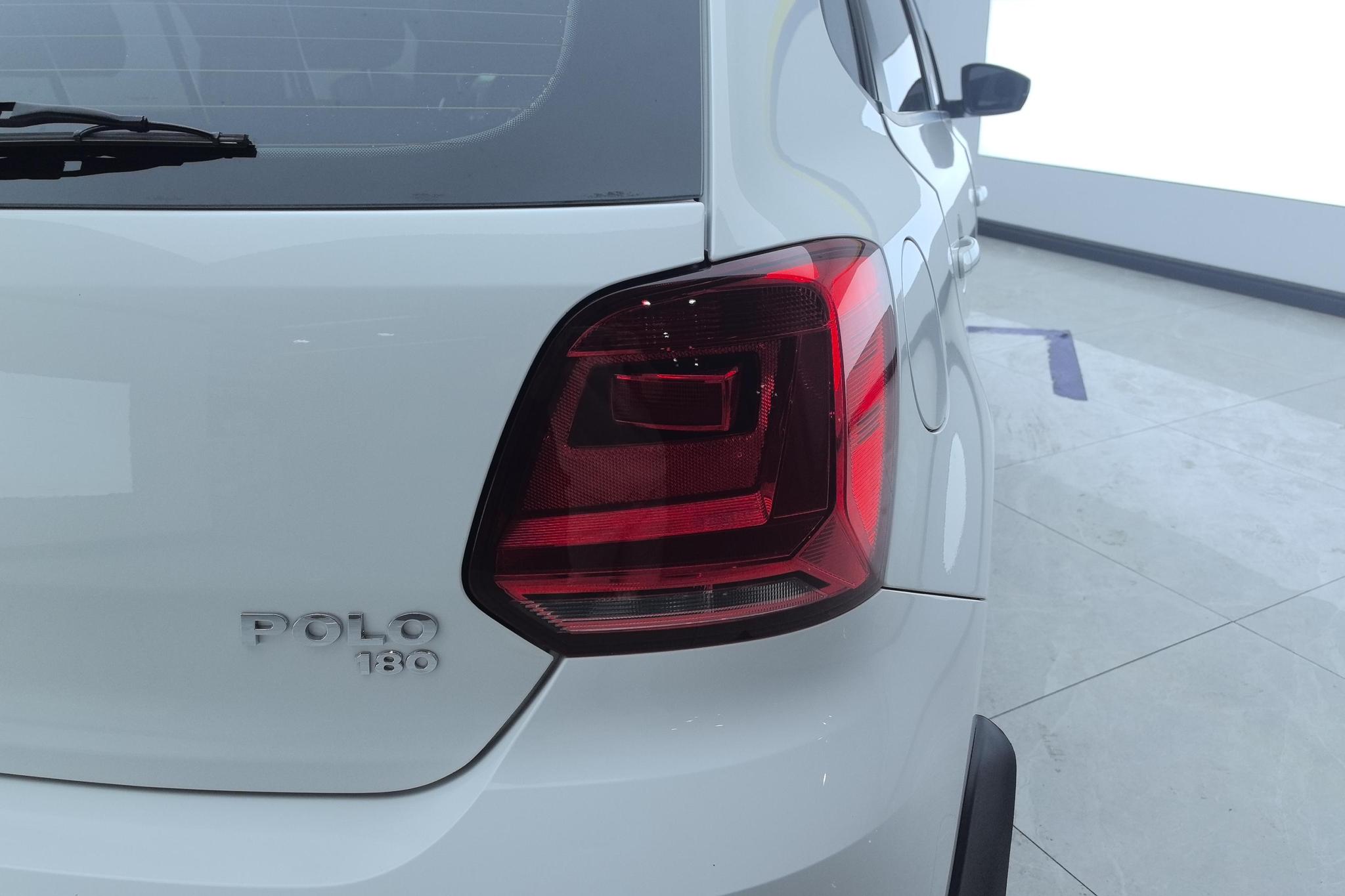 Volkswagen Polo 2018 1.5L AT