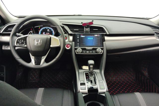 Honda Civic id 3810173 из Китая 7