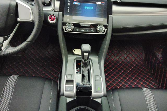 Honda Civic id 3810173 из Китая 13