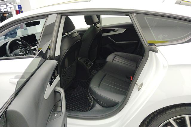 Audi A5 id 3810172 из Китая 17