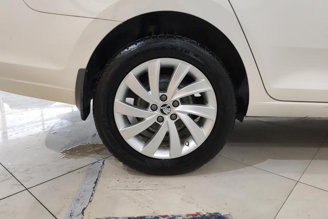 Skoda Xinrui 2018 — фото 10