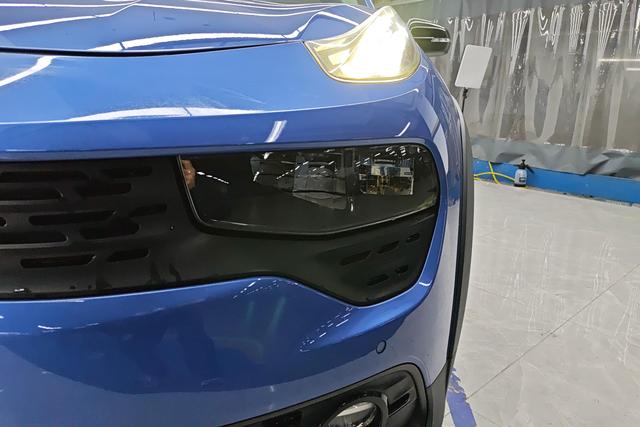 Lynk & Co 02 2018 1.5 T DCT 2 WD Pro V — фото 4