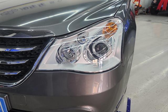Dongfeng Fengshen Fengshen A60 2012 — фото 4