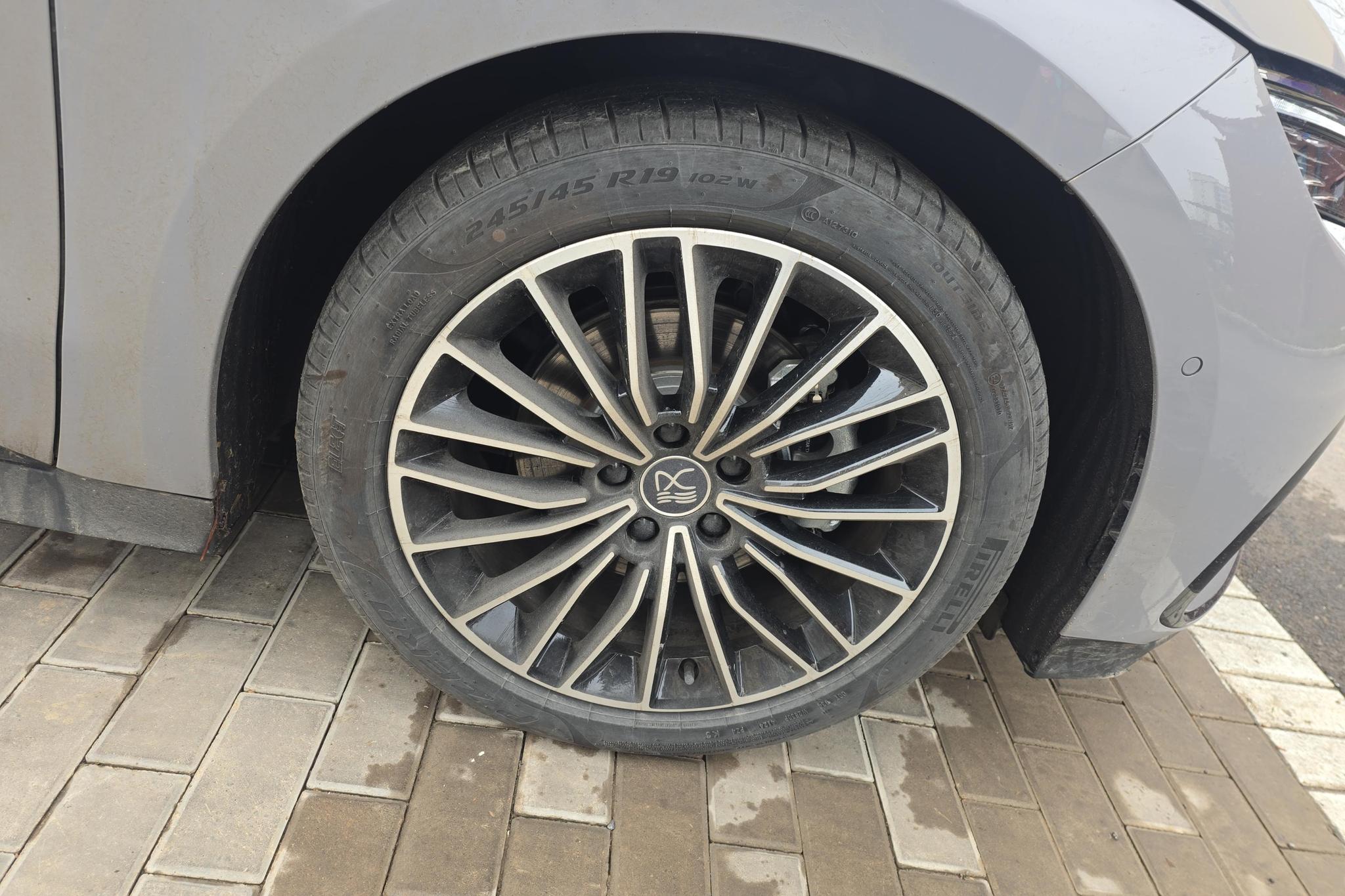 BYD Han DM 2025 Smart Drive DM-i 125KM Flagship