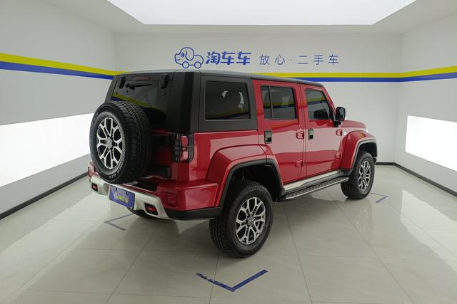 BAIC BJ40 2023 2.0 T AT 4 WD — фото 3