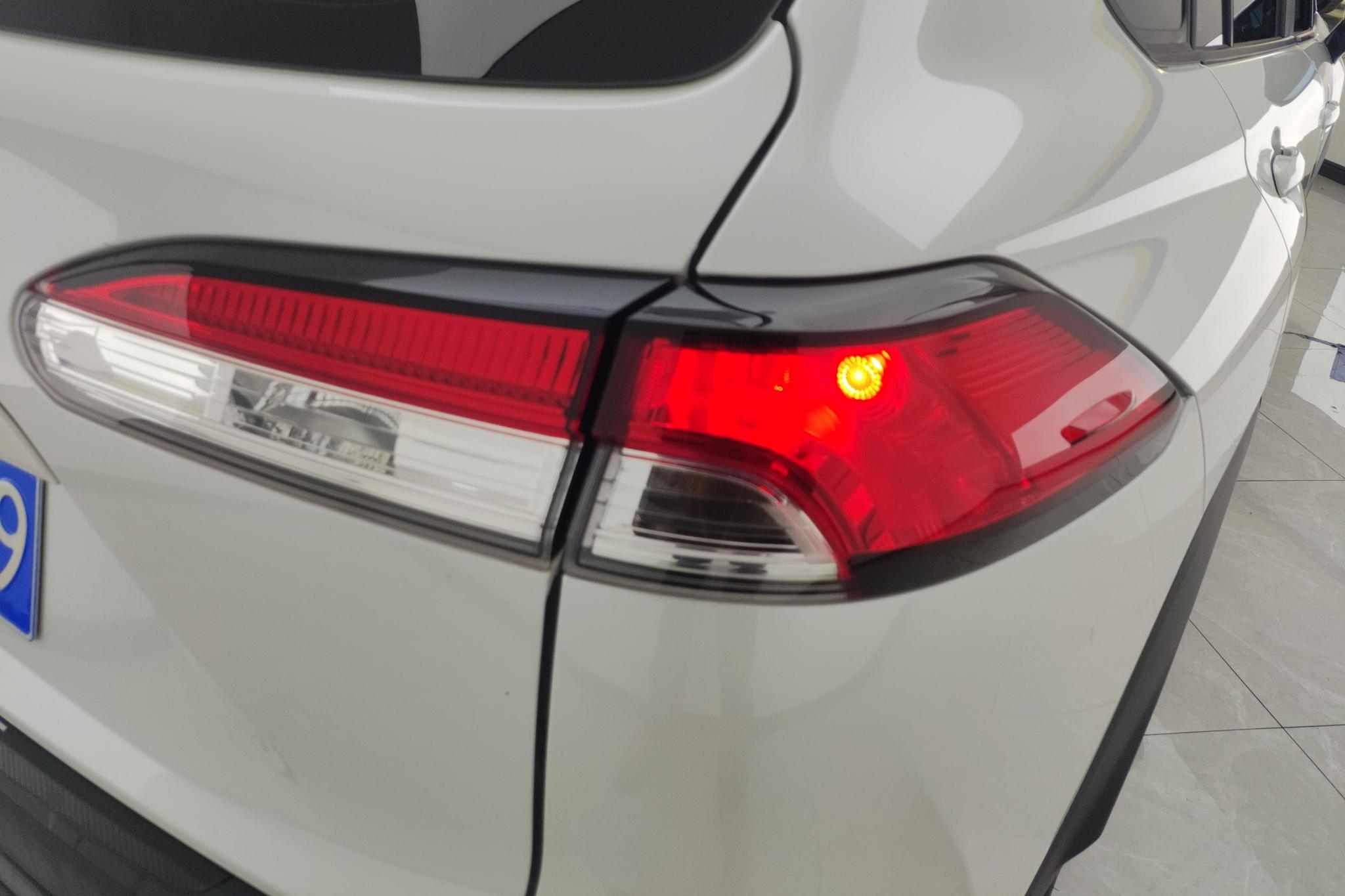 Toyota Frontlander 2022 2.0L CVT Lead