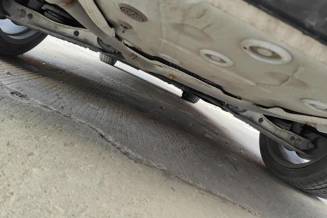 Audi A4L id 3781482 из Китая 9