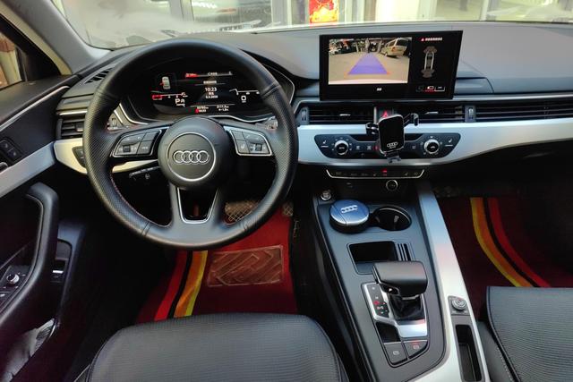 Audi A4L id 3781482 из Китая 10