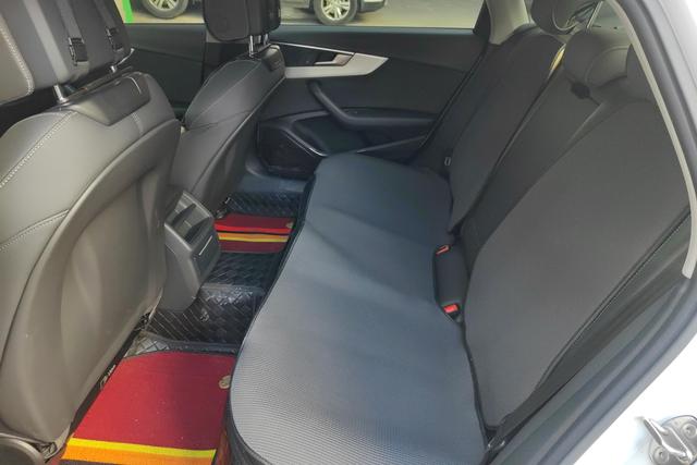 Audi A4L id 3781482 из Китая 11