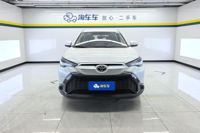 Toyota Frontlander 2023 2.0 L CVT — фото 2
