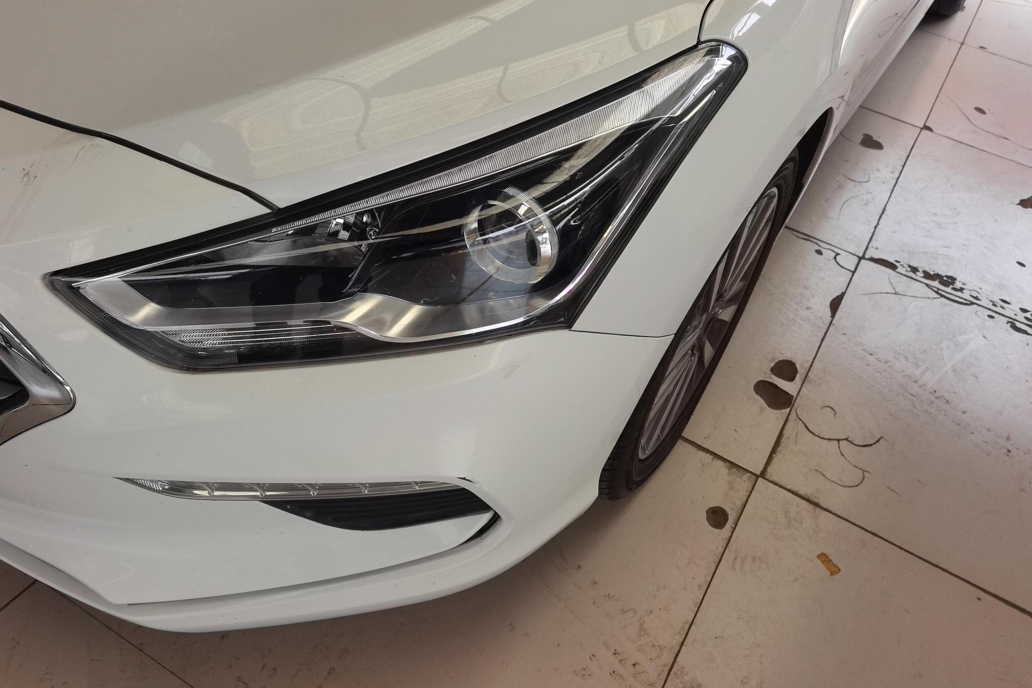 Hyundai Mistra 2019 1.8L AT GLS VI