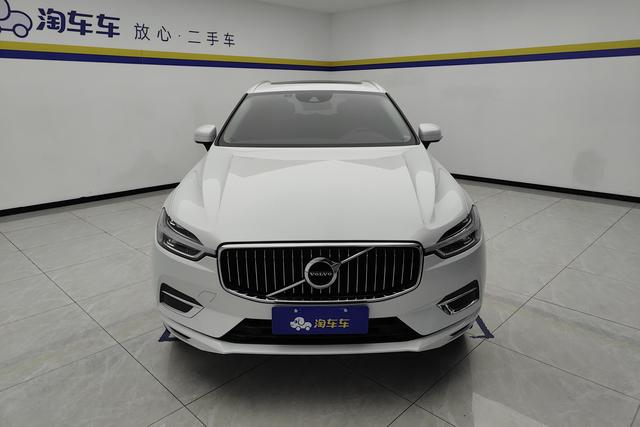 Volvo XC60 2020 T 5 4 WD — фото 2
