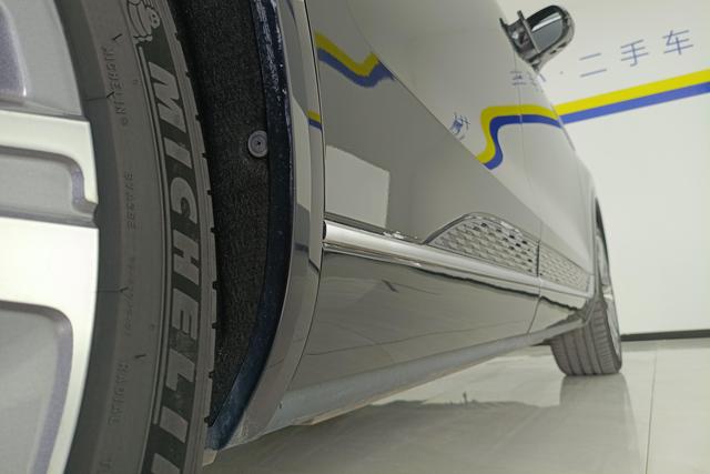 Red flag E-HS9 2023 Черный из Китая, фото 2