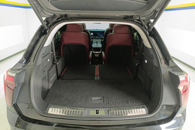 Red flag E-HS9 id 3810042 из Китая 17