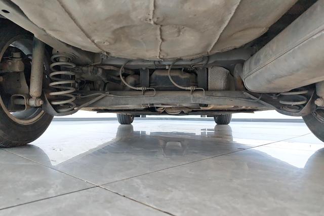 Ford Escort 2015 1.5 L MTComfort — фото 11